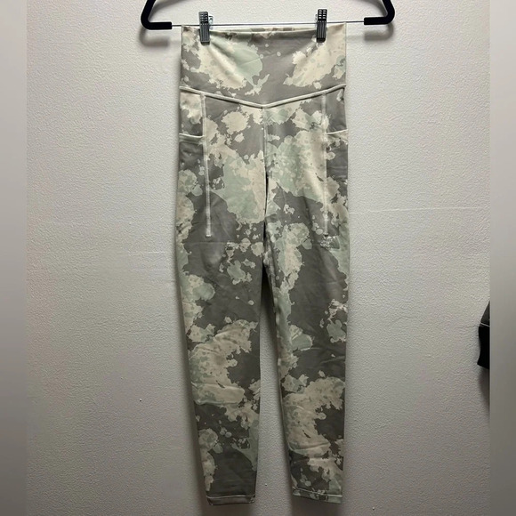 NWOT The North Face Women's Midline High-Rise Pocket 7/8 Leggings - Picture 2 of 7